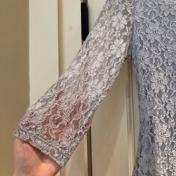 Delia’s Lace Blouse - Picture 2 of 8